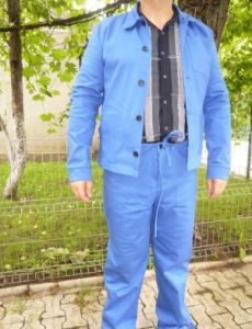 costum-salopeta-echipamente-de-protectie